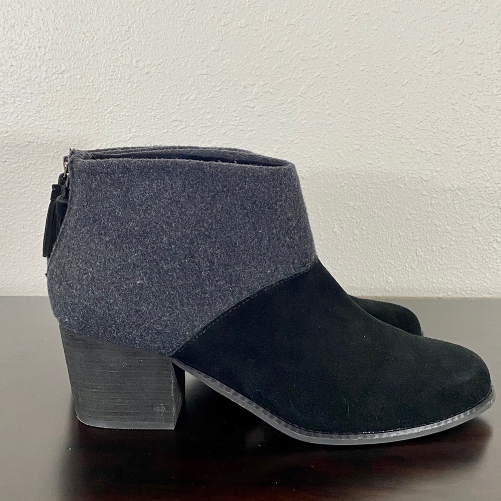Toms Lacy Bootie Black and Grey Size 12